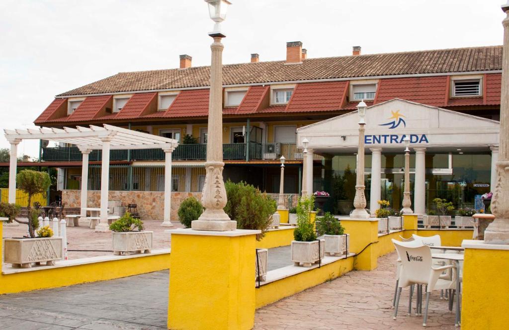 Las Olivas- Borox Aparthotel Sesena Nuevo Bagian luar foto